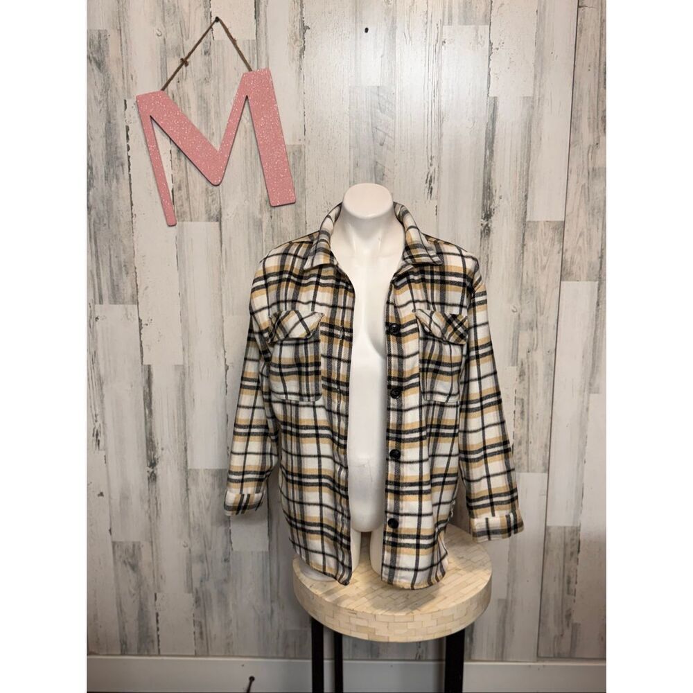 No Boundaries Plaid Flannel Shirt Jacket Shacket Women’s Medium (7–9) Tan Black